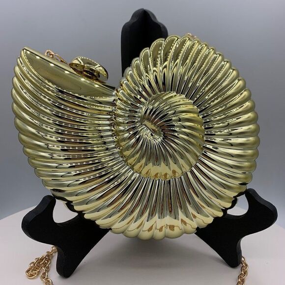 New, no tags, hard acrylic clamshell, clutch purse, mirror gold, fully lined - Picture 2 of 16